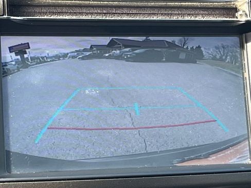 Used 2015 Toyota RAV4 LE image 14