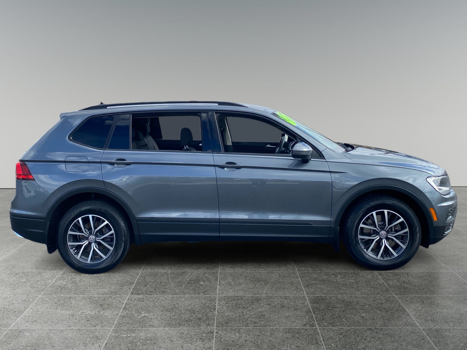 Used 2021 Volkswagen Tiguan S FWD image 6