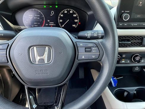 Used 2024 Honda HR-V LX image 13