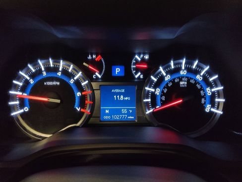 Used 2017 Toyota 4Runner SR5 Premium image 23