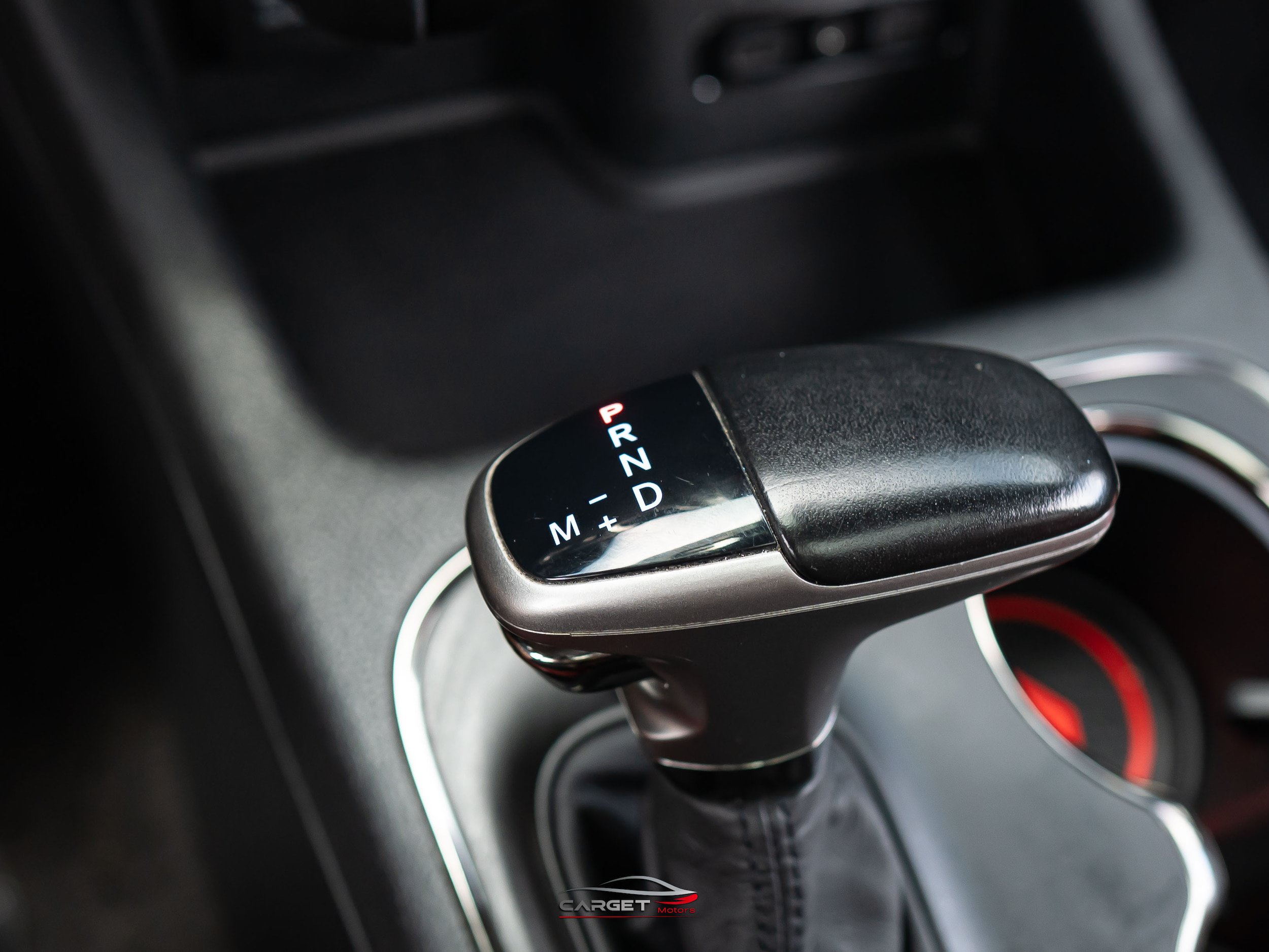 Used 2018 Dodge Durango SRT AWD/4WD image 38