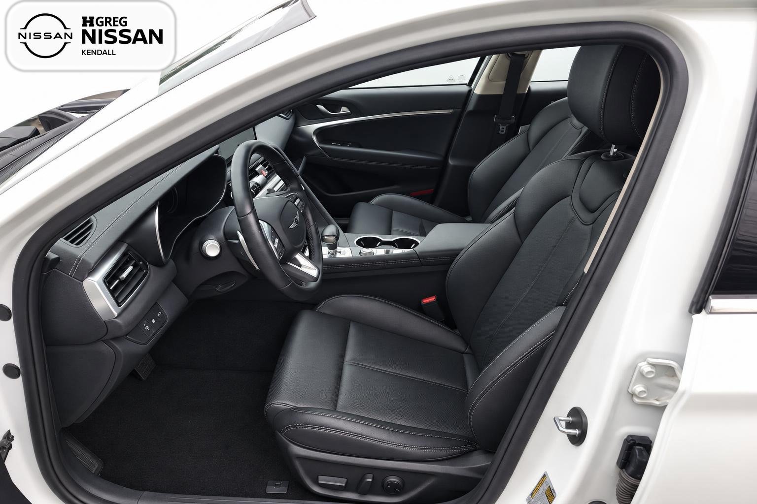 Used 2025 Genesis G70 2.5T RWD image 7