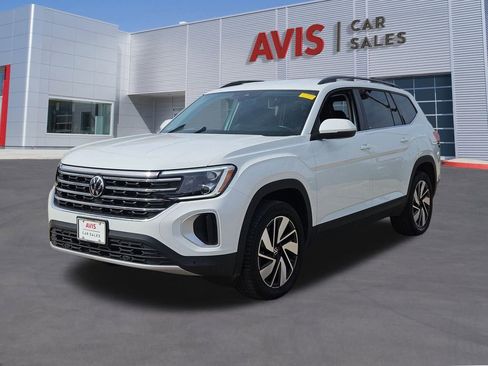 Used 2025 Volkswagen Atlas SE image 1