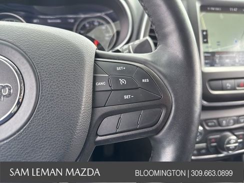 Used 2019 Jeep Cherokee Trailhawk w/ Comfort/Convenience Group image 20