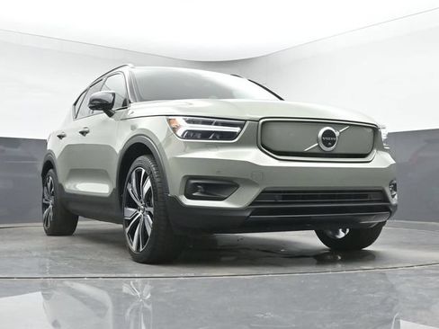 Used 2021 Volvo XC40 P8 Recharge w/ Advanced Package AWD/4WD image 11