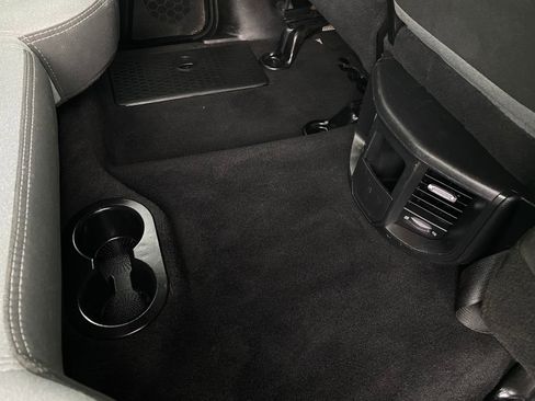 Used 2024 RAM 2500 Big Horn image 31