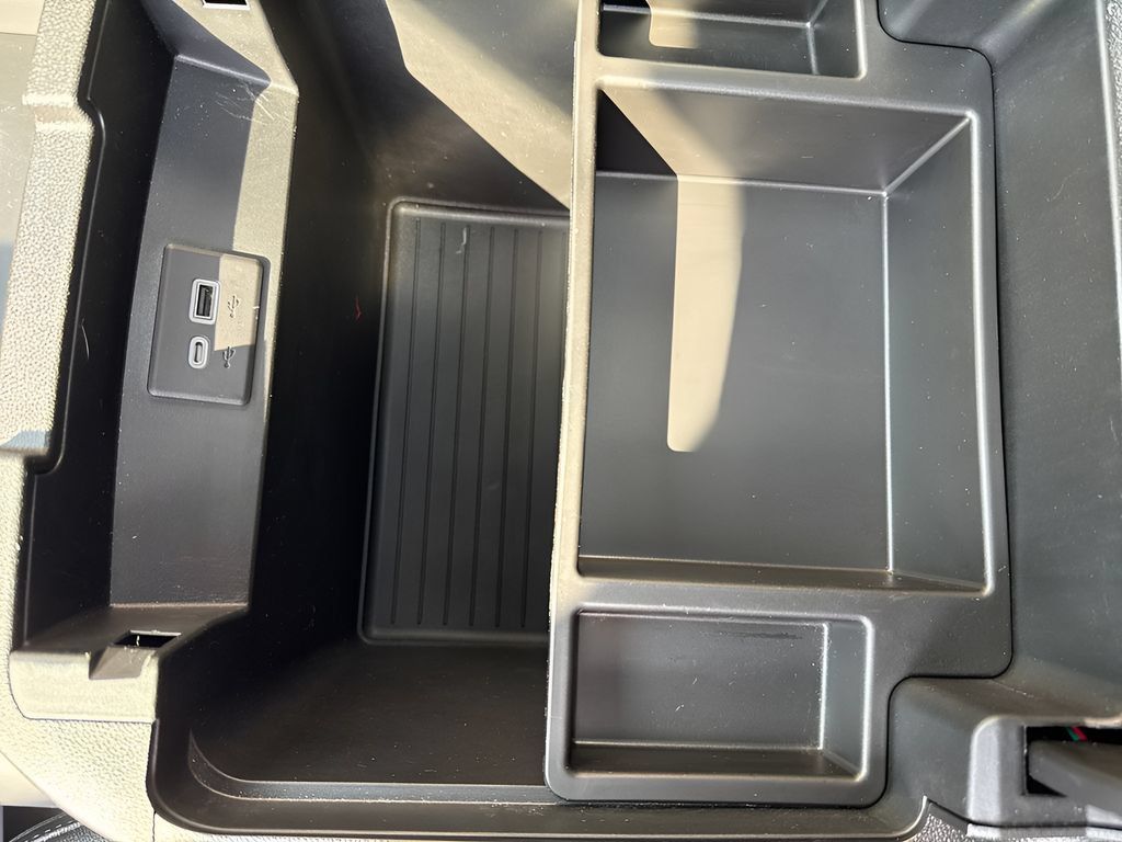 Used 2022 Chevrolet Tahoe LT AWD/4WD image 25
