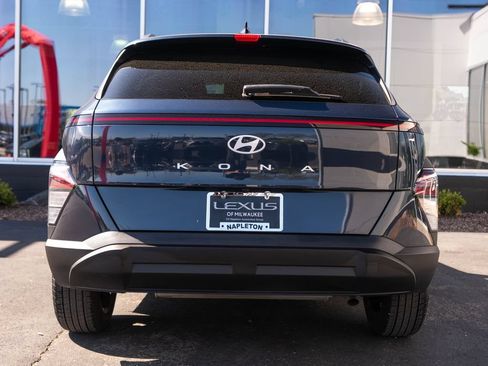Used 2025 Hyundai Kona SEL FWD image 8