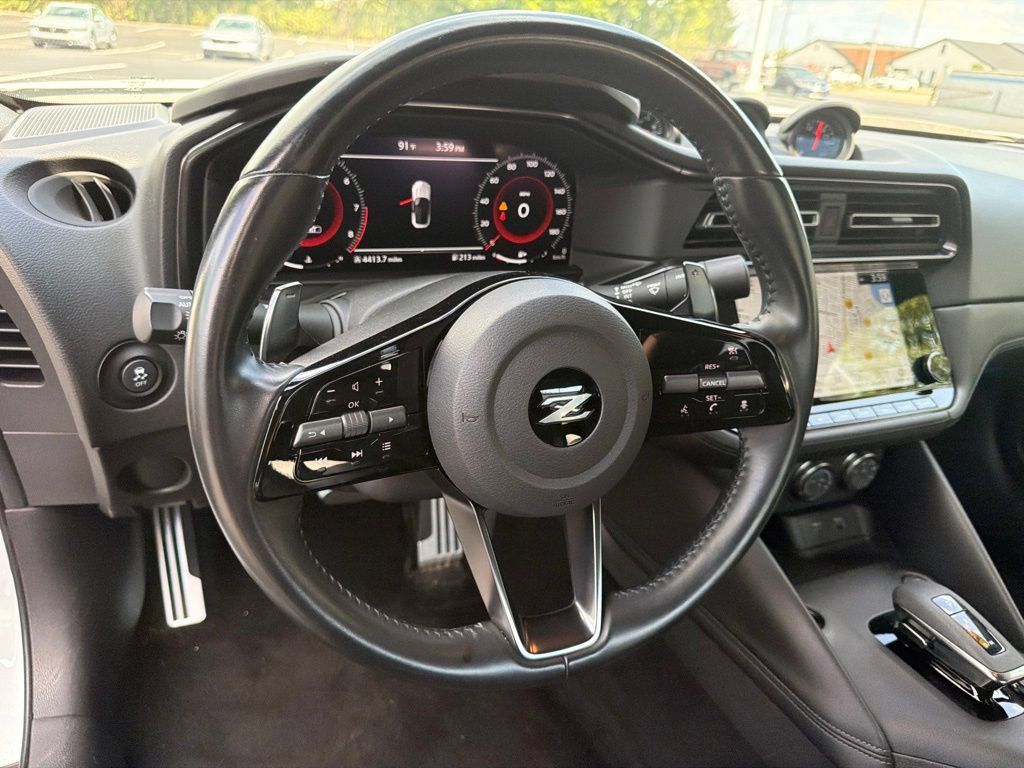 Used 2023 Nissan Z w/ Floor Mat Package (L93) RWD image 11