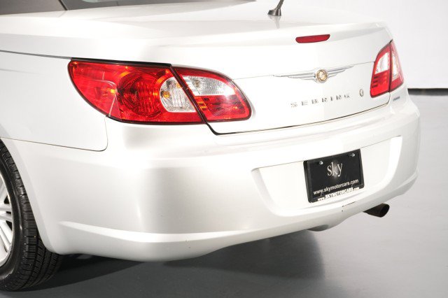 Used 2008 Chrysler Sebring Touring FWD image 19