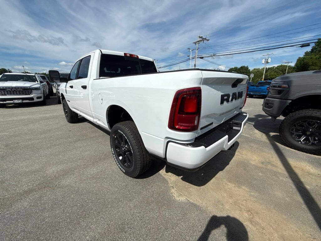 New 2026 RAM 2500 Big Horn AWD/4WD image 3