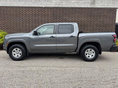 Used 2022 Nissan Frontier S AWD/4WD image 2