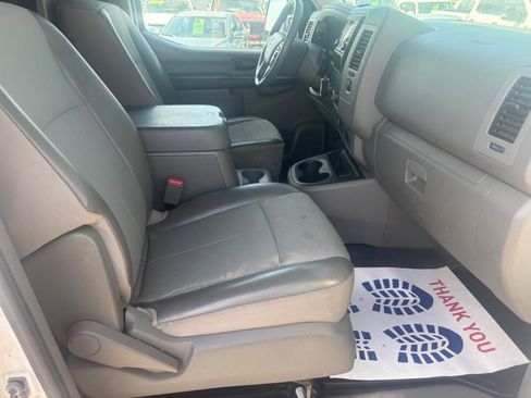Used 2018 Nissan NV 2500 SV RWD image 16