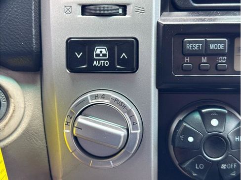 Used 2007 Toyota 4Runner SR5 image 18