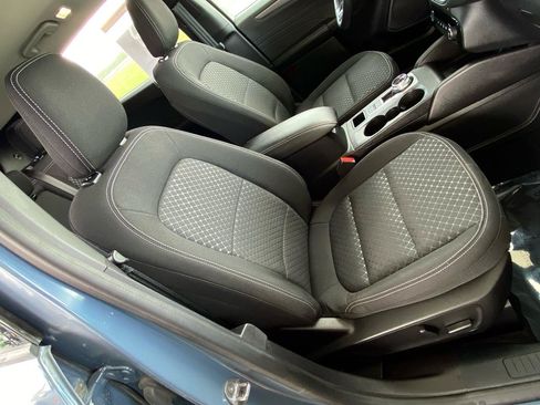 Used 2023 Ford Escape Active w/ Tech Pack #2 AWD/4WD image 17