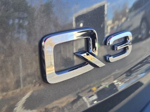 Used 2019 Audi Q3 2.0T Premium Plus image 9