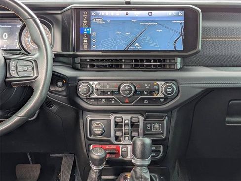 Used 2024 Jeep Gladiator Mojave w/ Technology Group AWD/4WD image 13