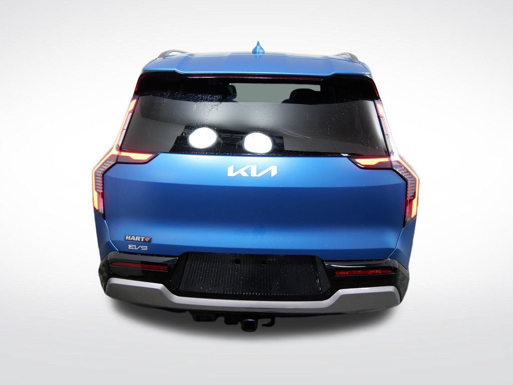Used 2024 Kia EV9 Land AWD/4WD image 4