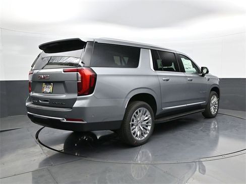 New 2026 GMC Yukon XL Elevation image 5