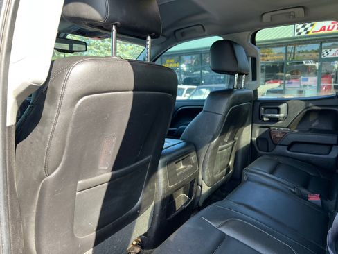 Used 2015 GMC Sierra 1500 SLT w/ SLT Preferred Package image 9