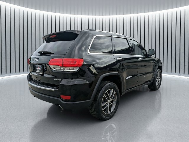 Used 2017 Jeep Grand Cherokee Limited AWD/4WD image 4