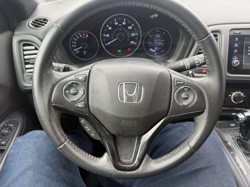 Used 2021 Honda HR-V Sport image 24