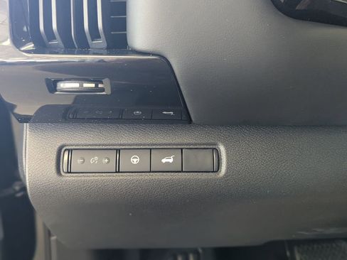 New 2026 Nissan Pathfinder SV image 27