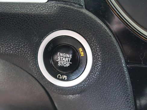 Used 2017 Chrysler 300 S AWD/4WD image 38