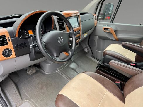 Used 2015 Mercedes-Benz Sprinter 3500 image 45