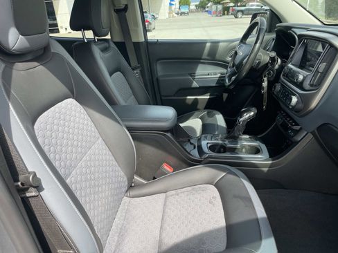 Used 2022 Chevrolet Colorado Z71 image 23