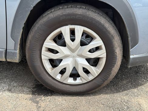 Used 2026 Toyota Corolla Cross L FWD image 11