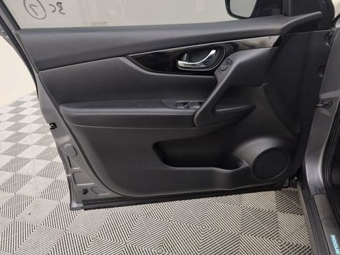 Used 2019 Nissan Rogue Sport SV w/ All-Weather Package image 35