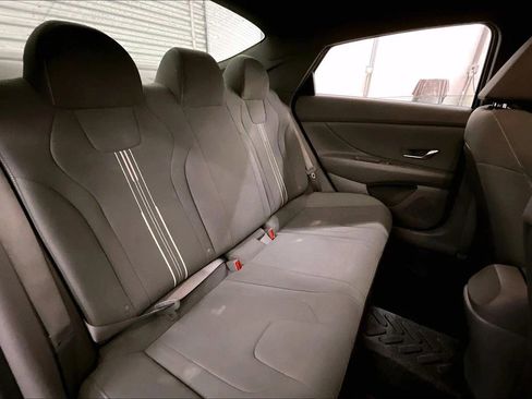 Used 2022 Hyundai Elantra SEL w/ Cargo Package image 26