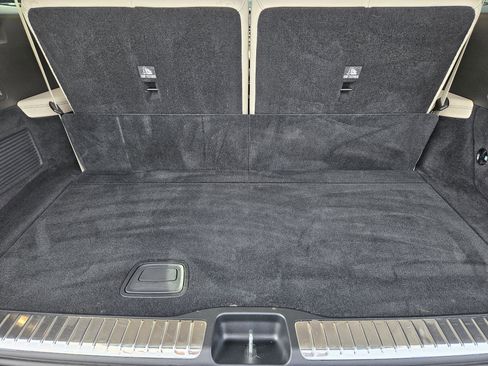 Used 2021 Mercedes-Benz GLS 580 4MATIC image 34