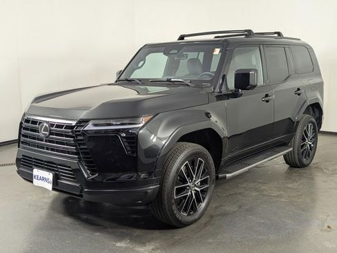 Used 2024 Lexus GX 550 w/ Accessory Package (Z1) image 4