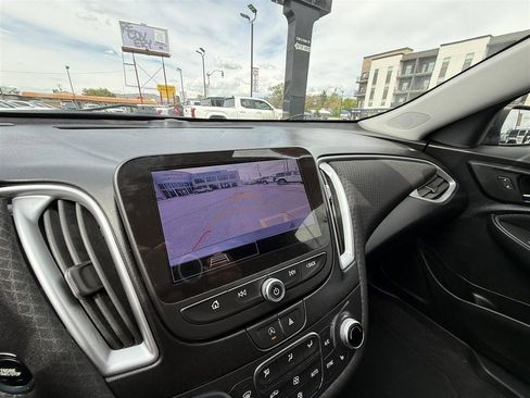 Used 2023 Chevrolet Malibu LT FWD image 27