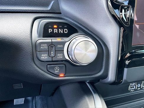 Used 2025 RAM 1500 Laramie image 15