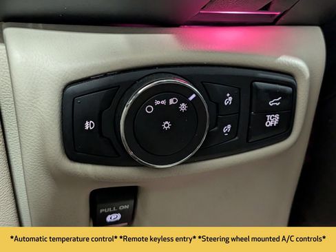 Used 2019 Lincoln Nautilus Reserve image 11