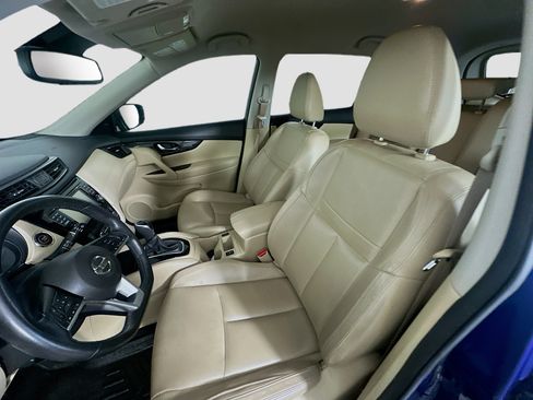 Used 2017 Nissan Rogue SL FWD image 13