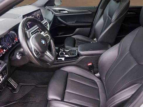 Used 2022 BMW X4 xDrive30i w/ M Sport Package 2 AWD/4WD image 9