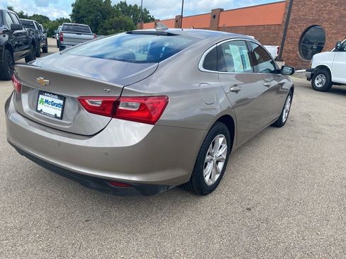 Used 2024 Chevrolet Malibu LT image 3