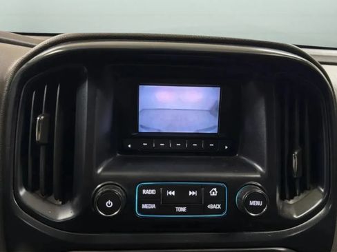 Used 2017 Chevrolet Colorado W/T w/ WT Convenience Package RWD image 15