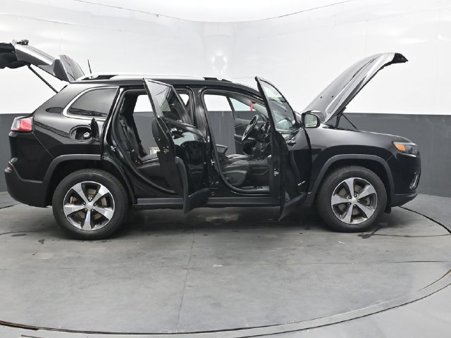 Used 2019 Jeep Cherokee Limited AWD/4WD image 44