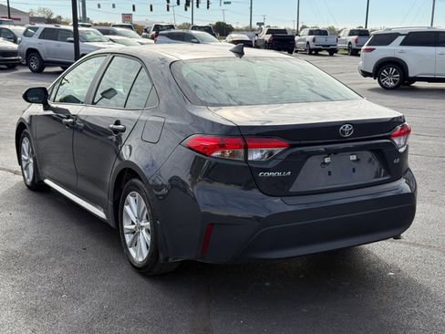 Used 2024 Toyota Corolla LE image 6