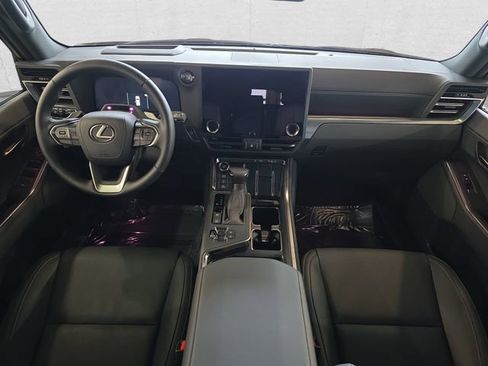 Used 2025 Lexus GX 550 image 9