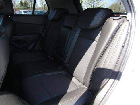 Used 2019 Chevrolet Trax LT w/ LT Convenience Package FWD image 19
