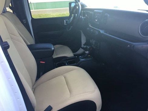 Used 2020 Jeep Gladiator Sport w/ Quick Order Package 24S AWD/4WD image 24