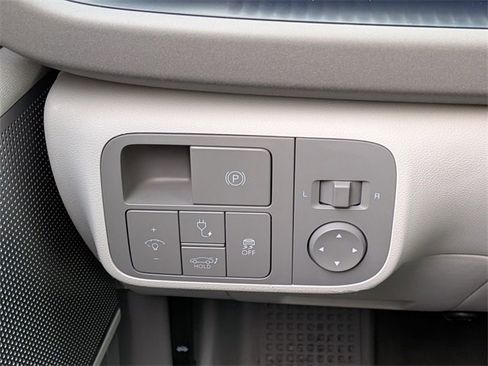 Used 2023 Hyundai Ioniq 6 SEL image 18