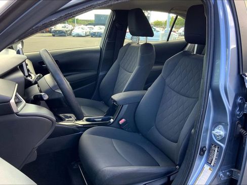 Used 2020 Toyota Corolla LE image 25