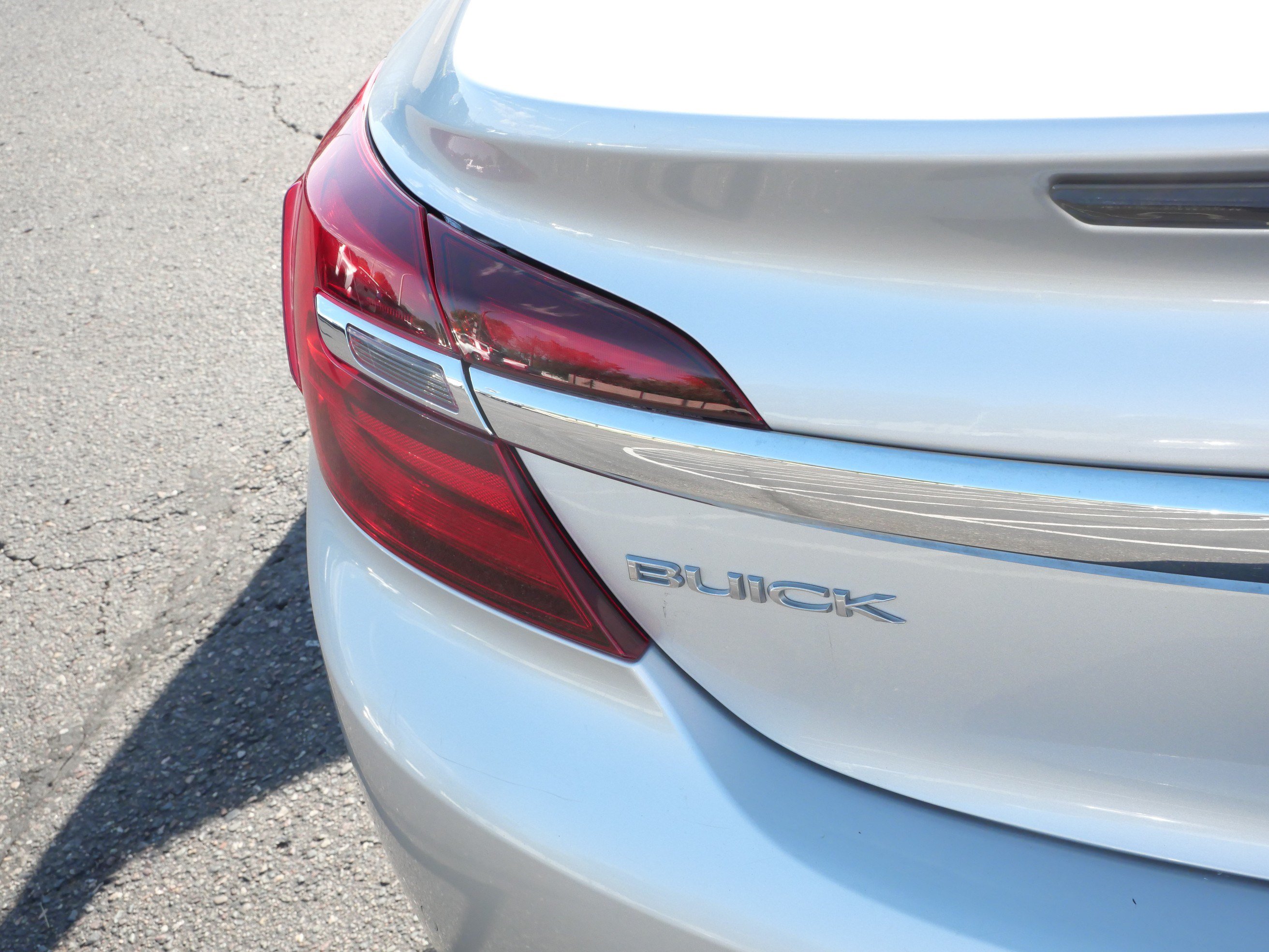 Used 2014 Buick Regal Premium FWD image 17
